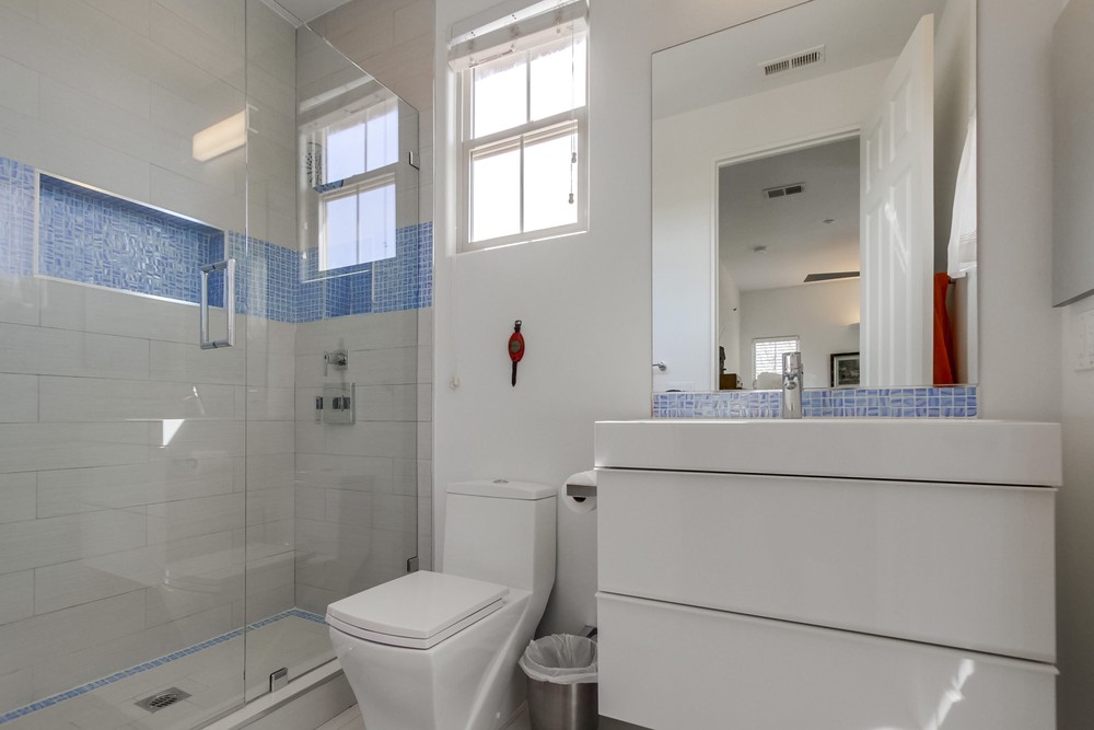Virtual tour photo 36 of 51 for 14587 Luna Media
