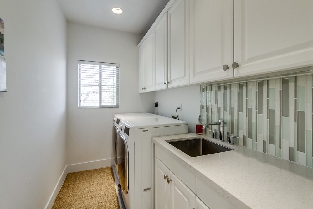 Virtual tour photo 40 of 51 for 14587 Luna Media