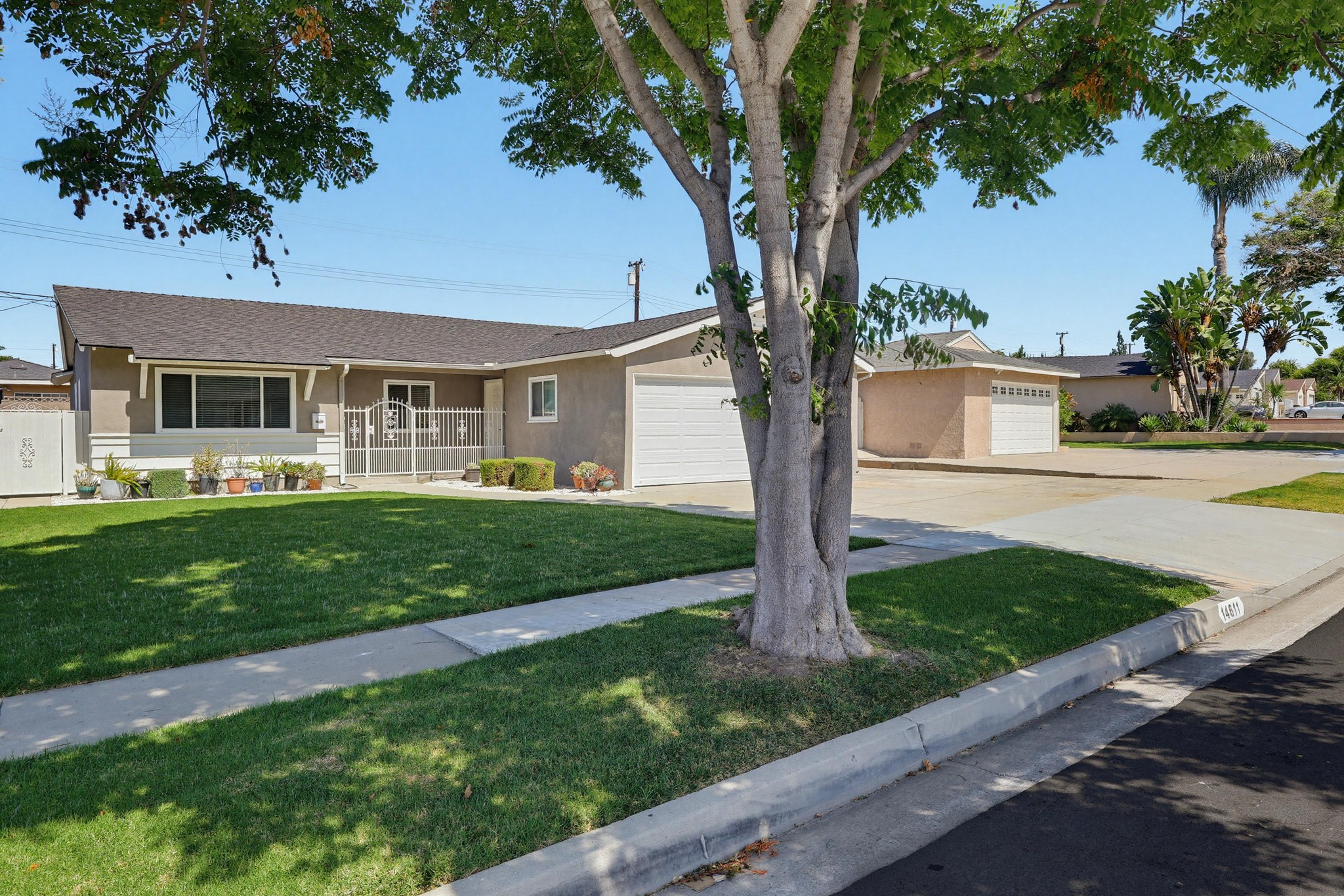 Virtual tour photo 3 of 71 for 14611 Ermita Ave