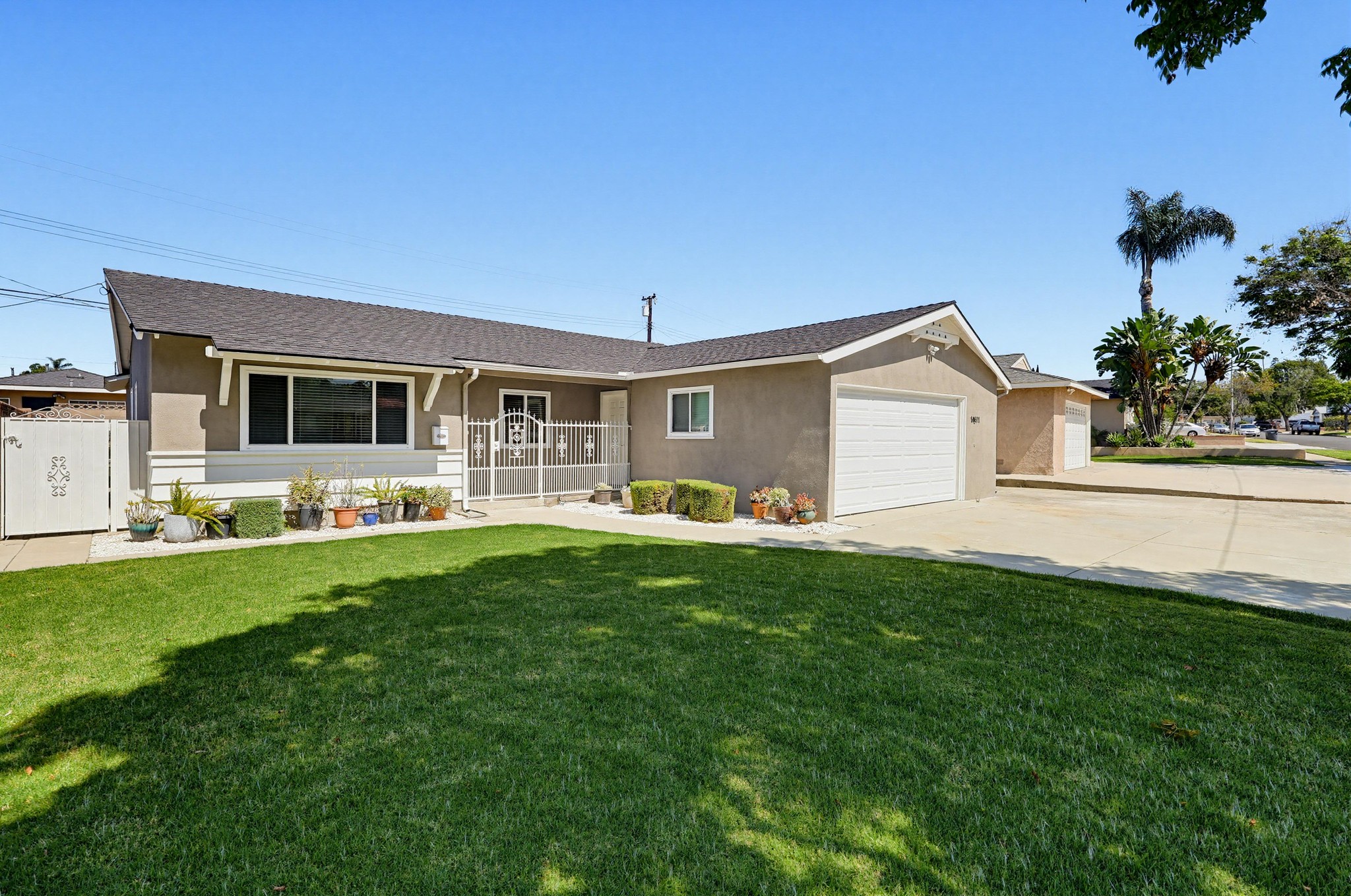 Virtual tour photo 4 of 71 for 14611 Ermita Ave