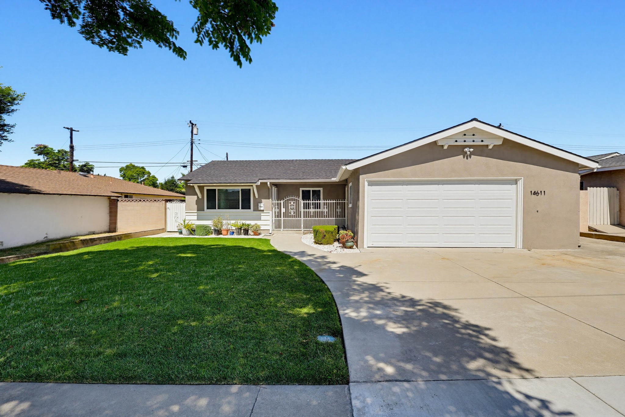 Virtual tour photo 6 of 71 for 14611 Ermita Ave