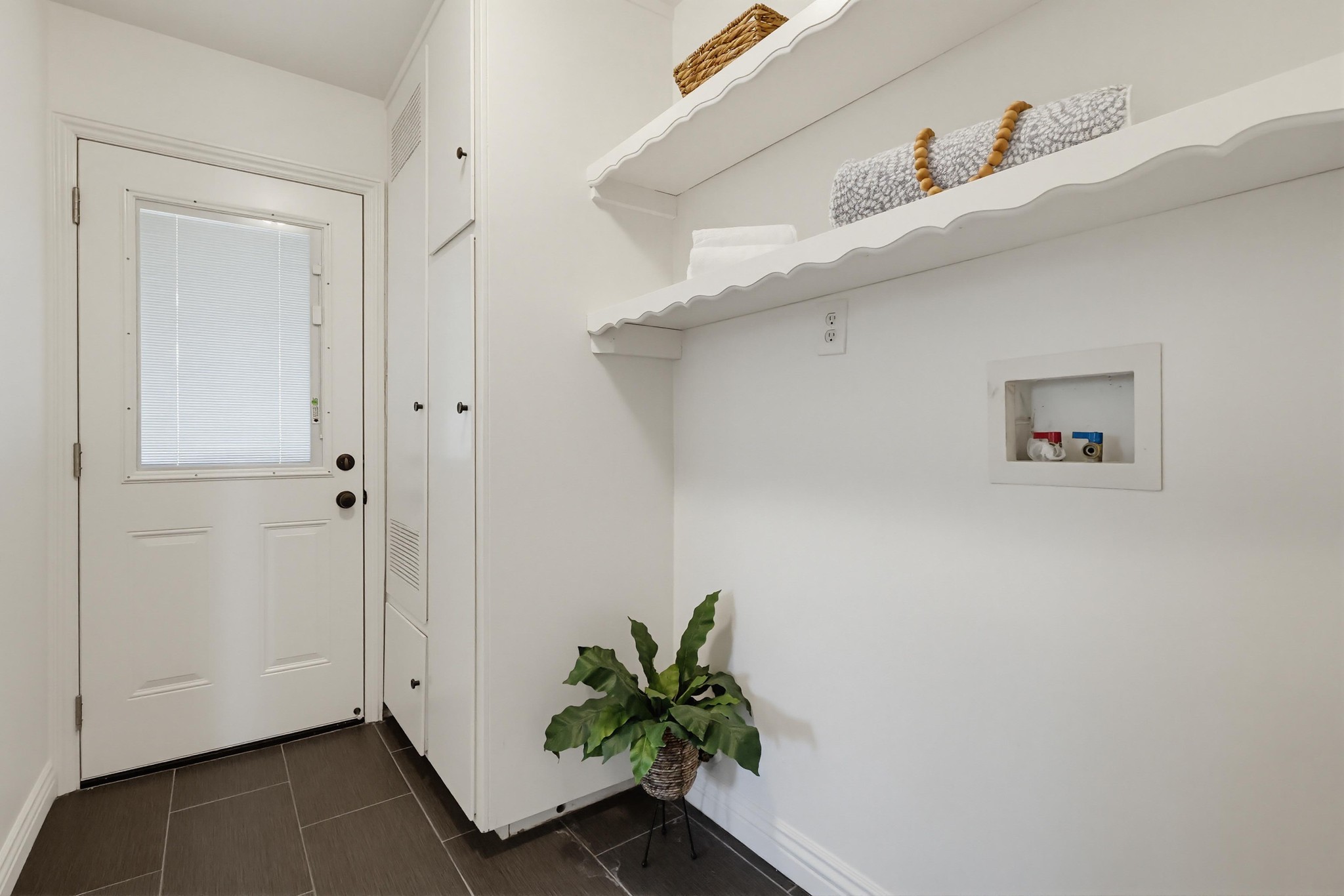 Virtual tour photo 32 of 71 for 14611 Ermita Ave