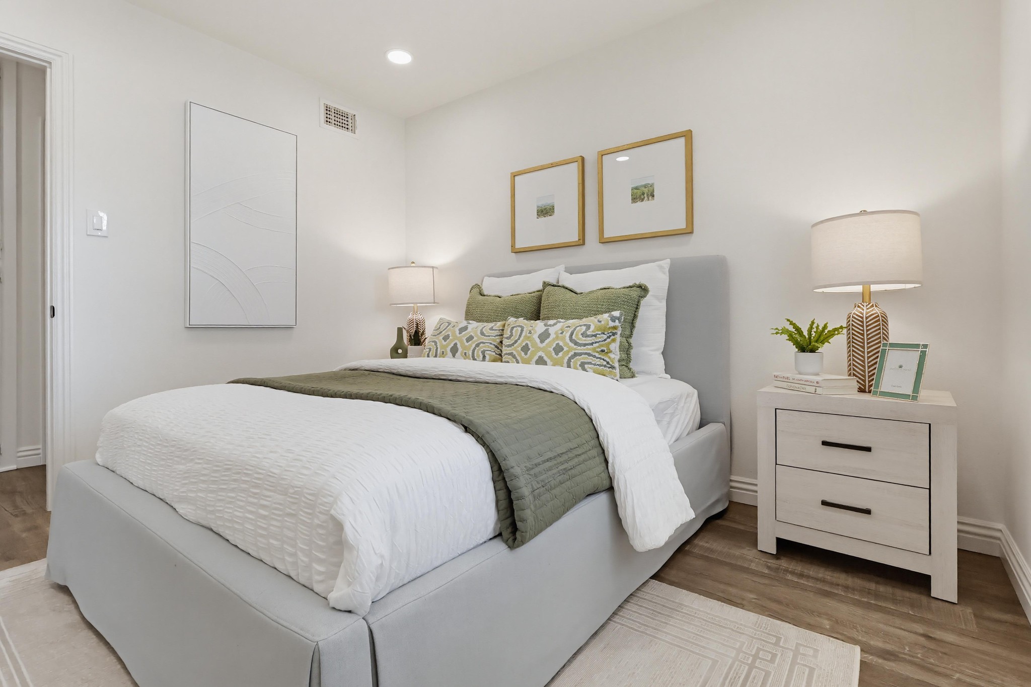 Virtual tour photo 40 of 71 for 14611 Ermita Ave