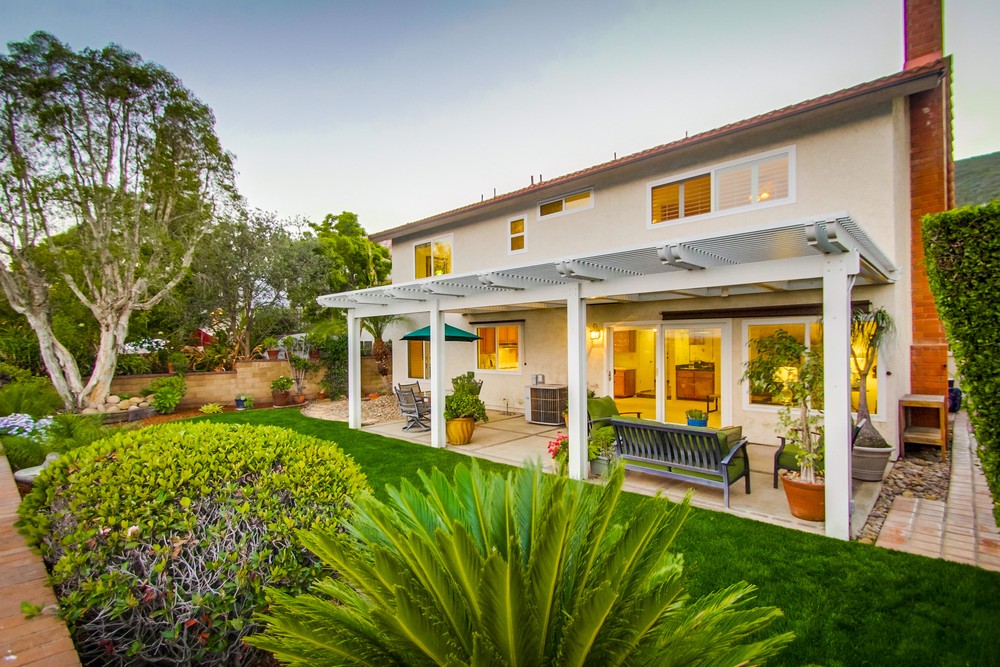 Virtual tour photo 7 of 32 for 14613 Thebes St