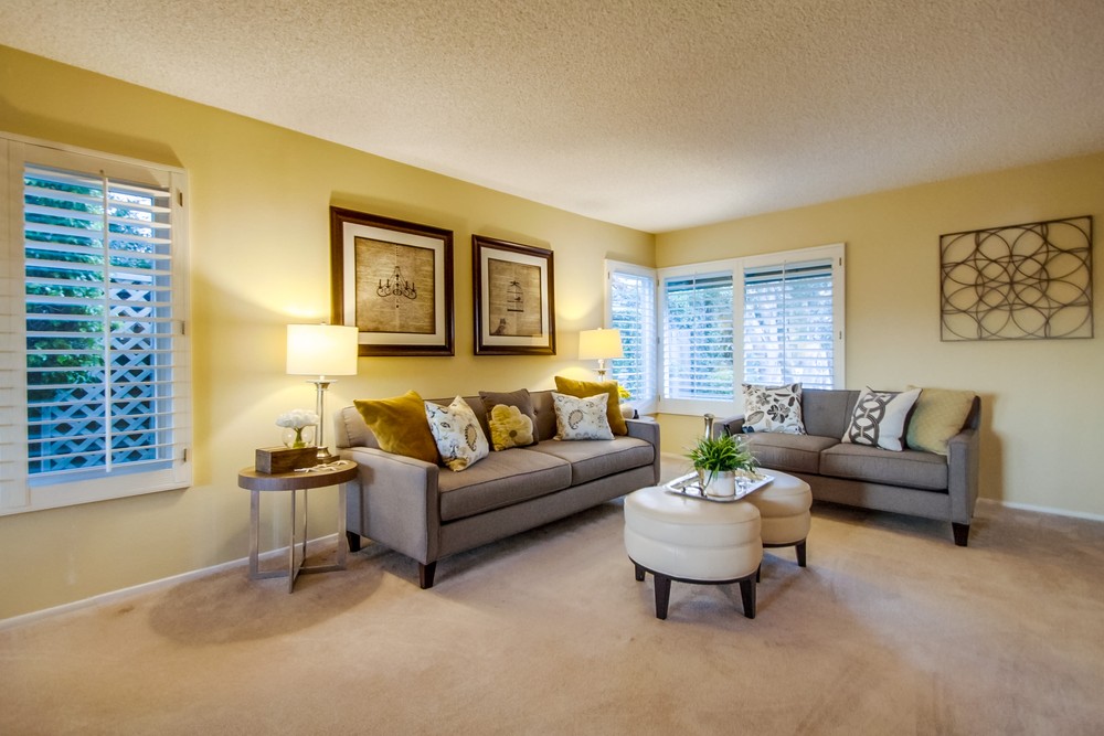 Virtual tour photo 11 of 32 for 14613 Thebes St