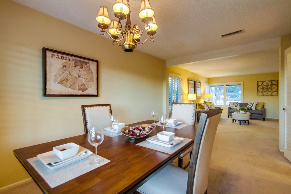 Virtual tour photo 13 of 32 for 14613 Thebes St