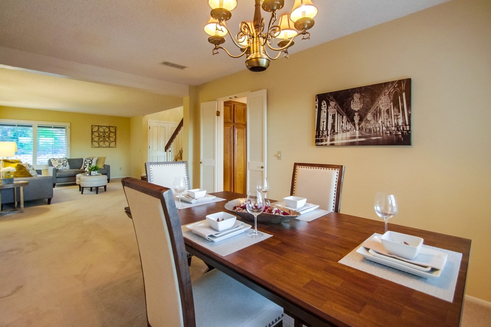 Virtual tour photo 14 of 32 for 14613 Thebes St