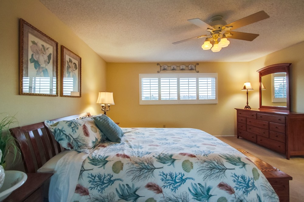 Virtual tour photo 24 of 32 for 14613 Thebes St