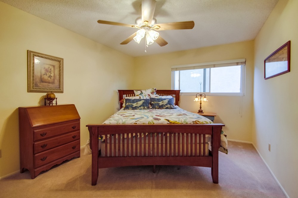 Virtual tour photo 28 of 32 for 14613 Thebes St