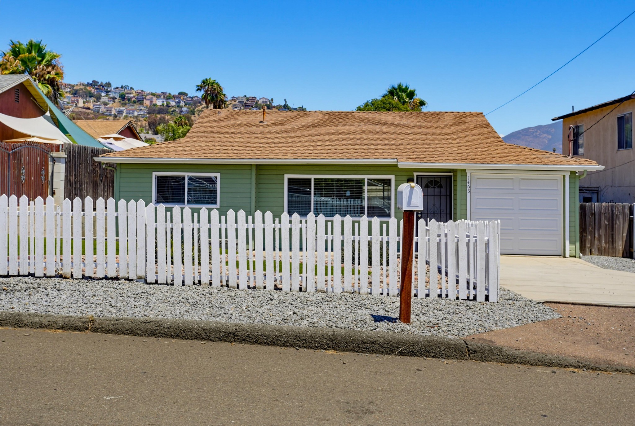 Virtual tour photo 3 of 35 for 1463 Sweetwater Ln