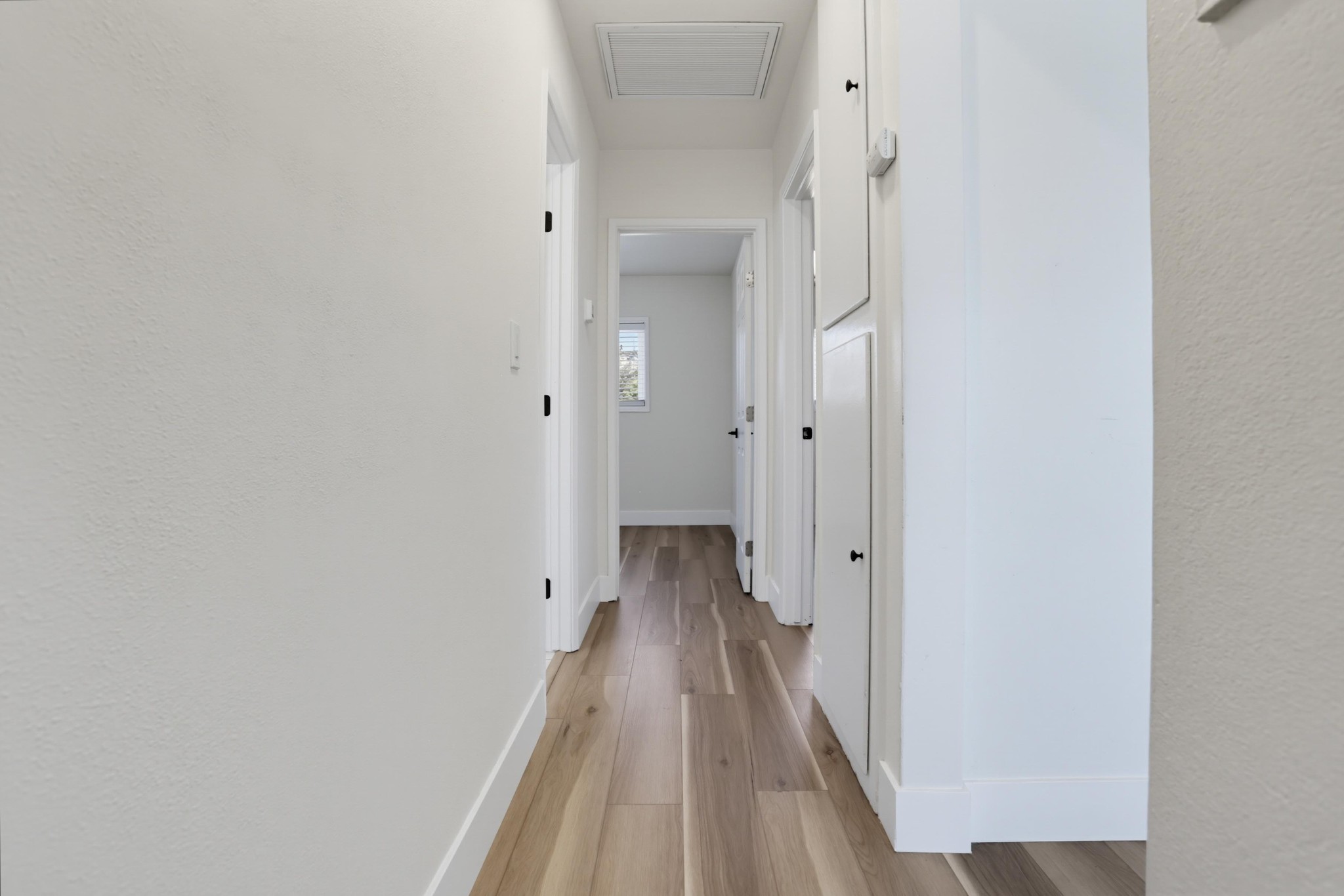 Virtual tour photo 19 of 35 for 1463 Sweetwater Ln