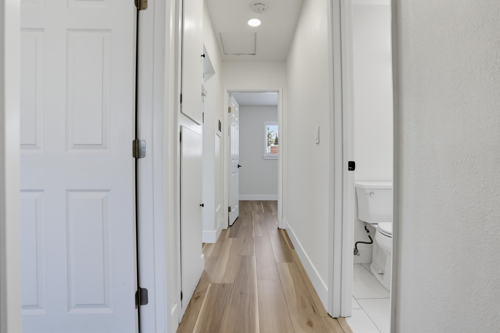Virtual tour photo 20 of 35 for 1463 Sweetwater Ln
