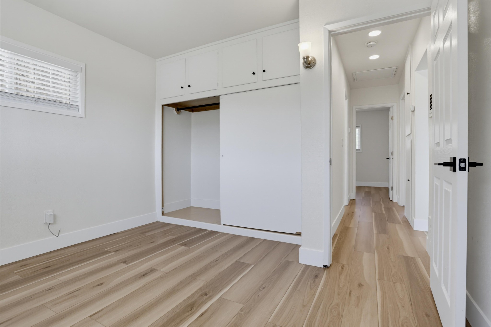 Virtual tour photo 22 of 35 for 1463 Sweetwater Ln