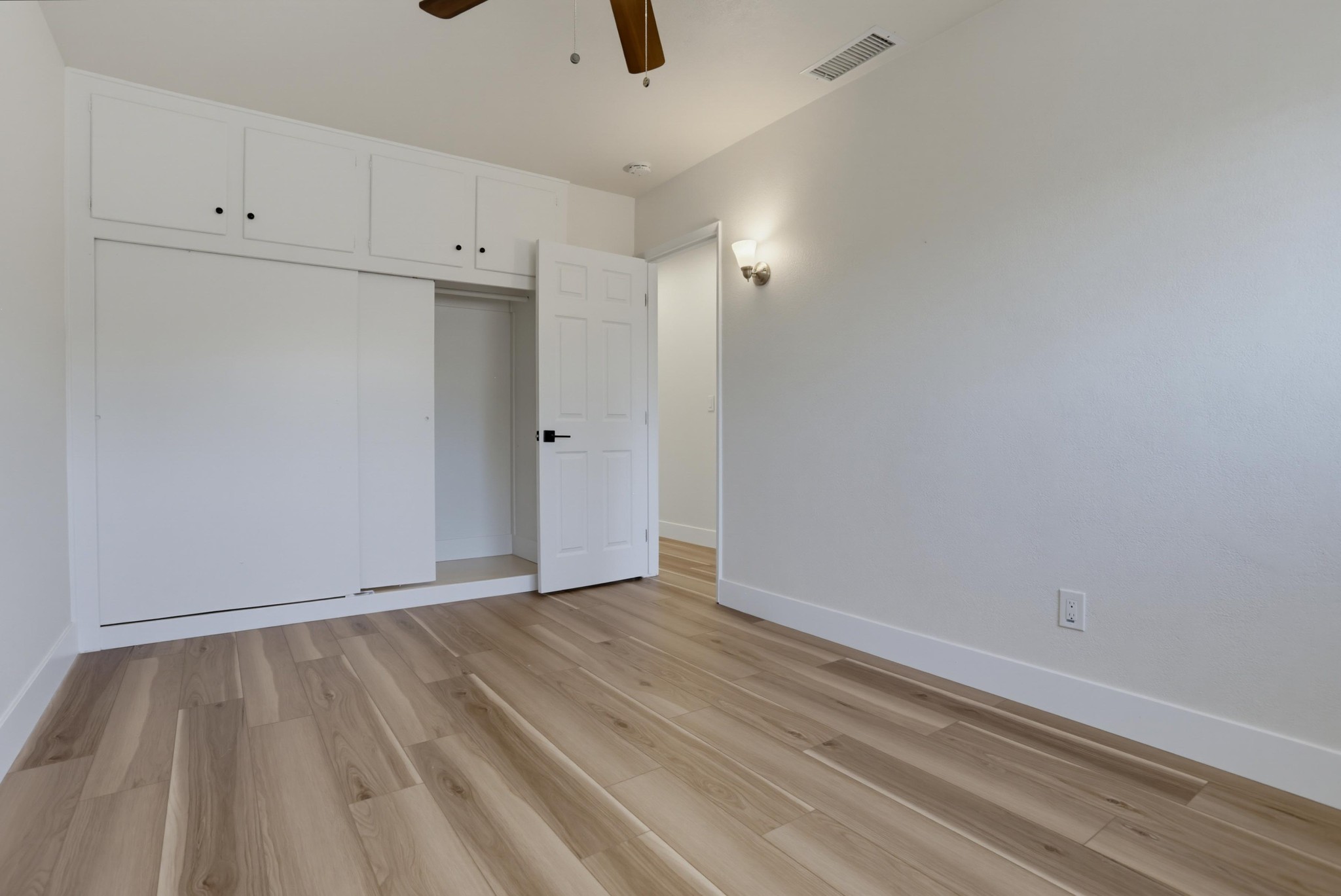 Virtual tour photo 24 of 35 for 1463 Sweetwater Ln