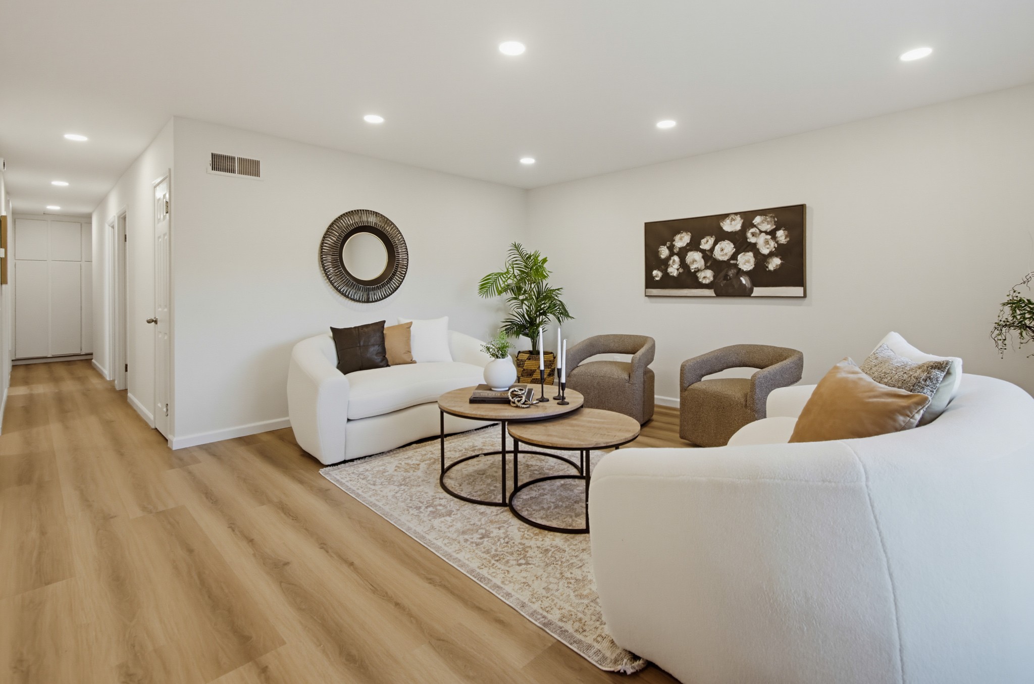 Virtual tour photo 4 of 50 for 14634 Billy Ln