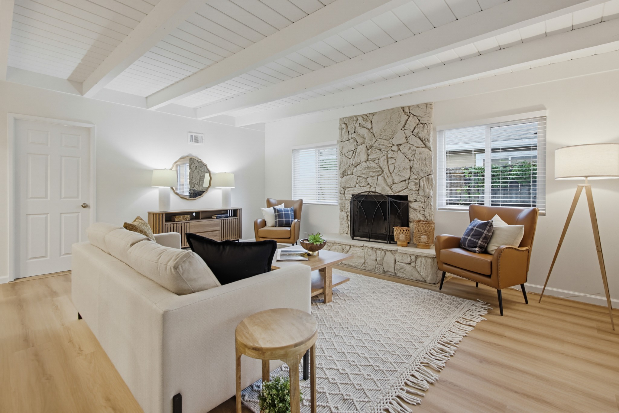 Virtual tour photo 12 of 50 for 14634 Billy Ln