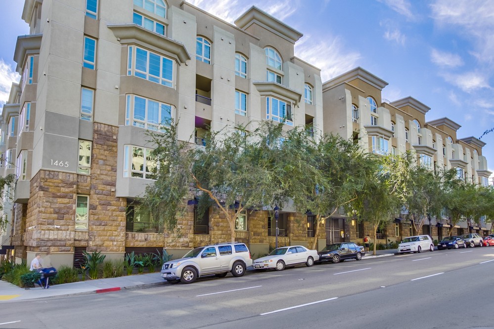 Virtual tour photo 3 of 25 for 1465 C St #3407