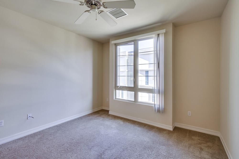 Virtual tour photo 14 of 25 for 1465 C St #3407