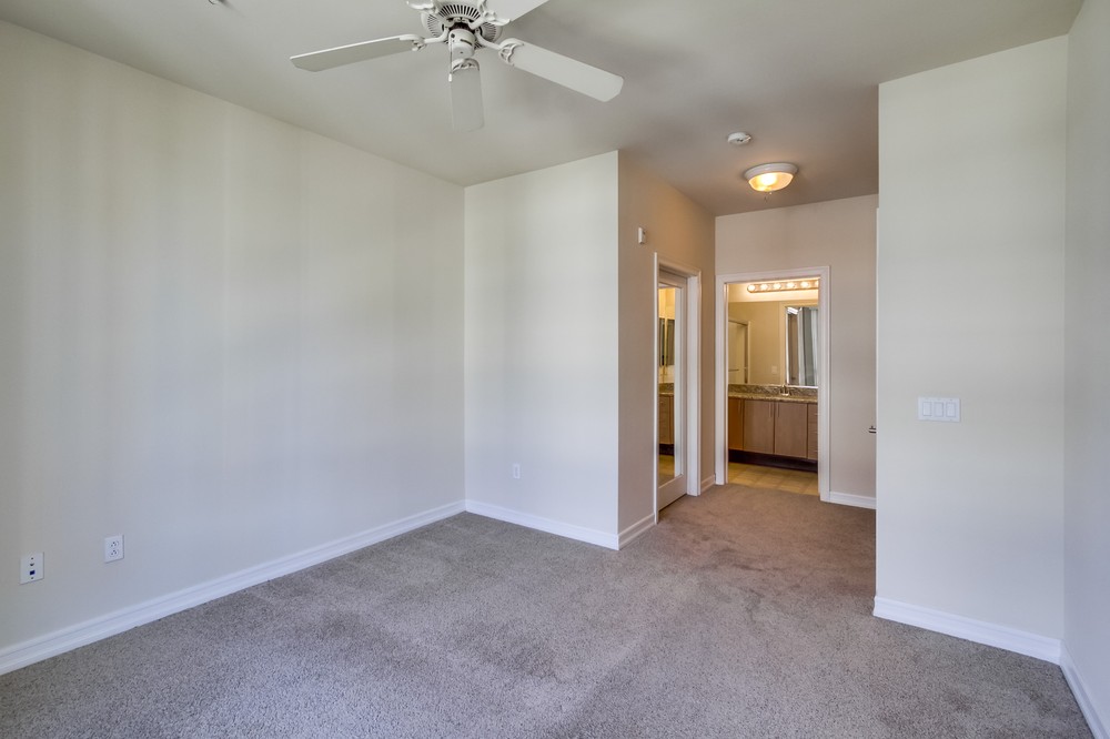 Virtual tour photo 15 of 25 for 1465 C St #3407