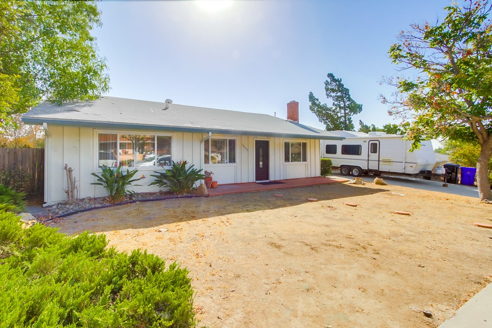 Virtual tour photo 5 of 51 for 14653 Penasquitos Dr