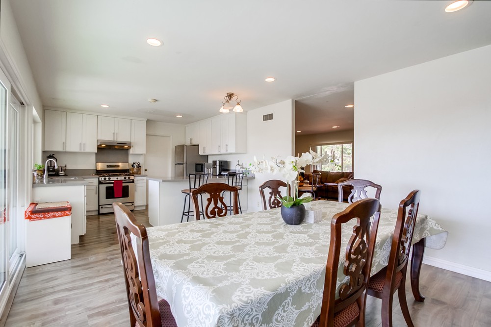 Virtual tour photo 21 of 51 for 14653 Penasquitos Dr