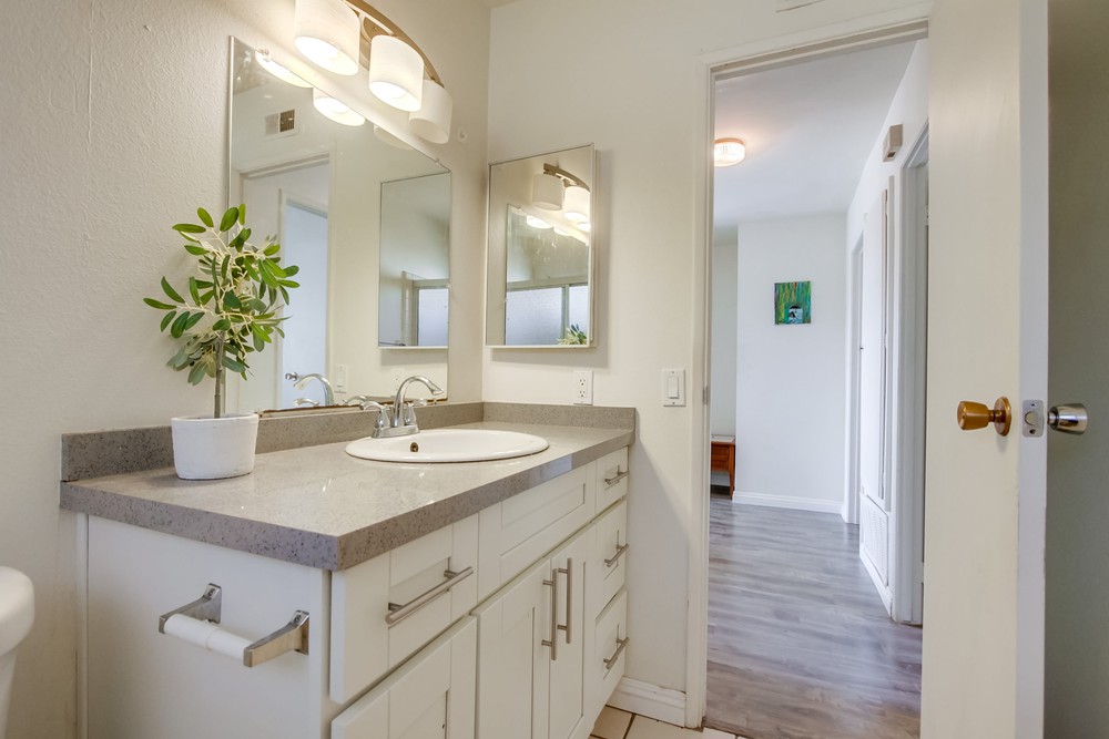 Virtual tour photo 29 of 51 for 14653 Penasquitos Dr
