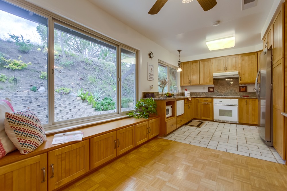 Virtual tour photo 12 of 39 for 14661 Caminito Orense Este #34