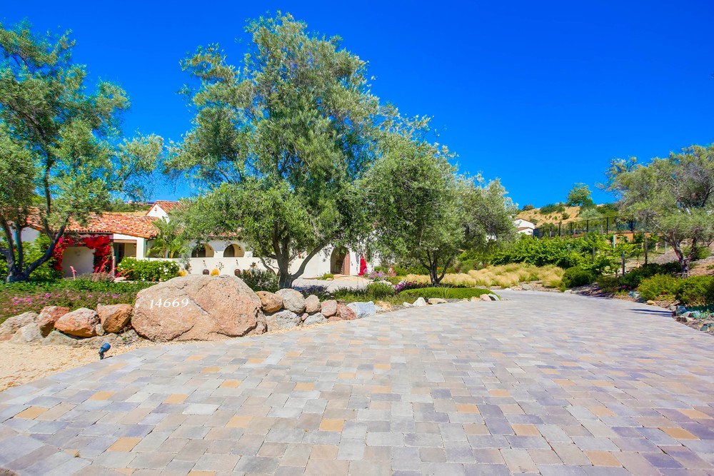 Virtual tour photo 1 of 91 for 14669 Plein Aire Ct