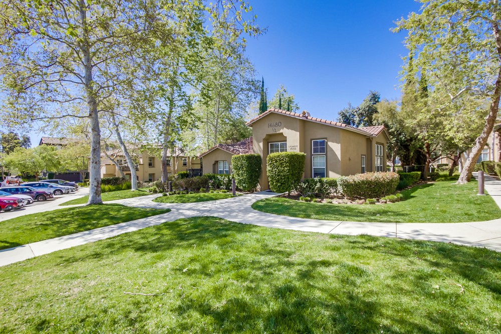 Virtual tour photo 1 of 27 for 14682 Via Fiesta UNIT 3