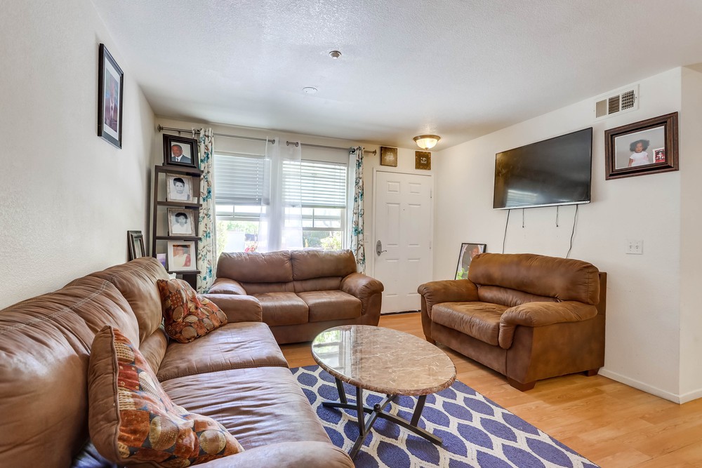 Virtual tour photo 12 of 28 for 14688 Via Fiesta
