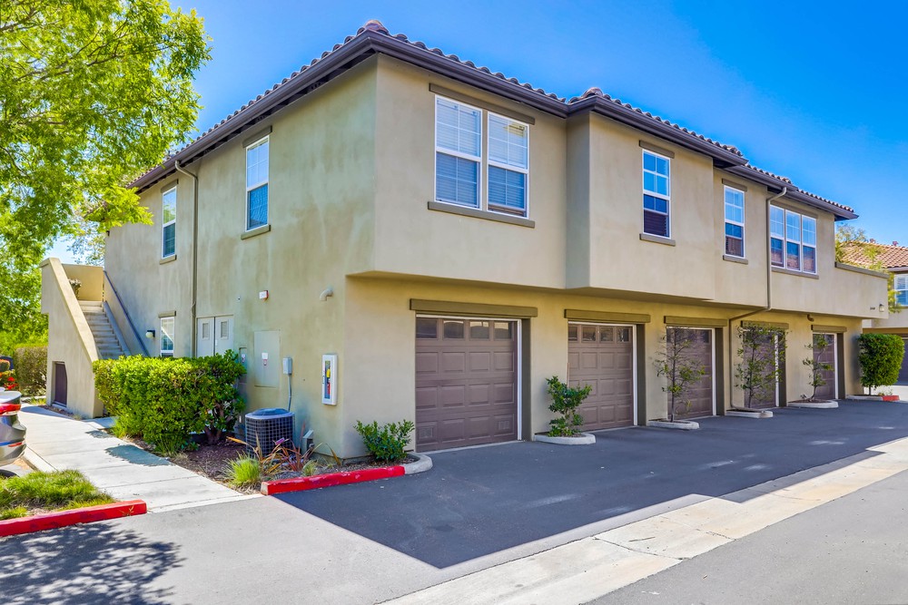 Virtual tour photo 25 of 28 for 14688 Via Fiesta