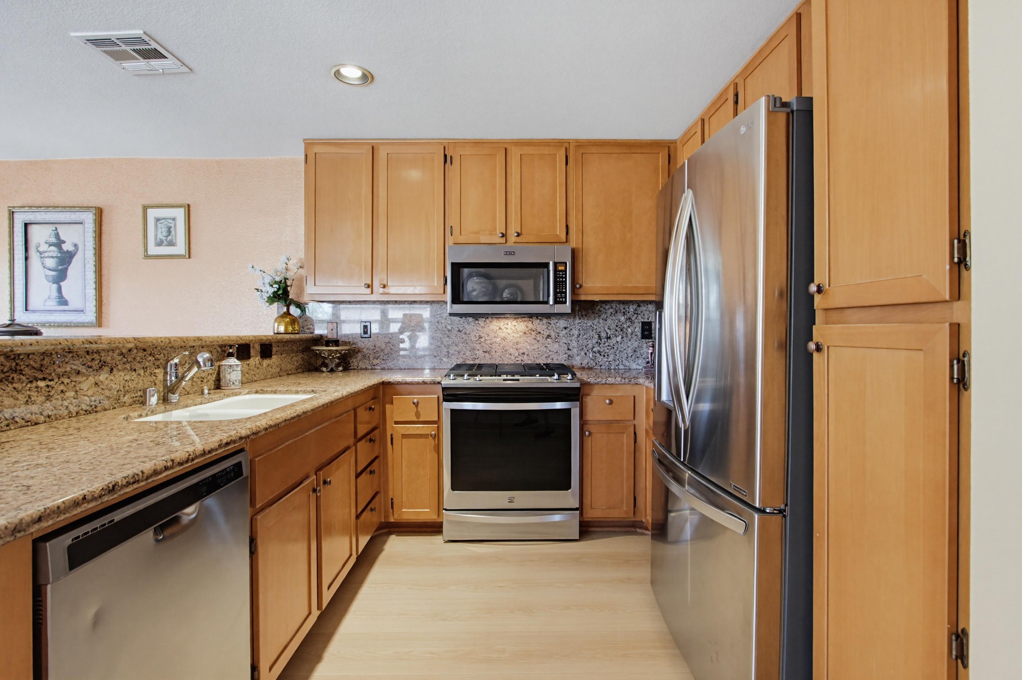 Virtual tour photo 14 of 38 for 14692 Via Fiesta UNIT 10