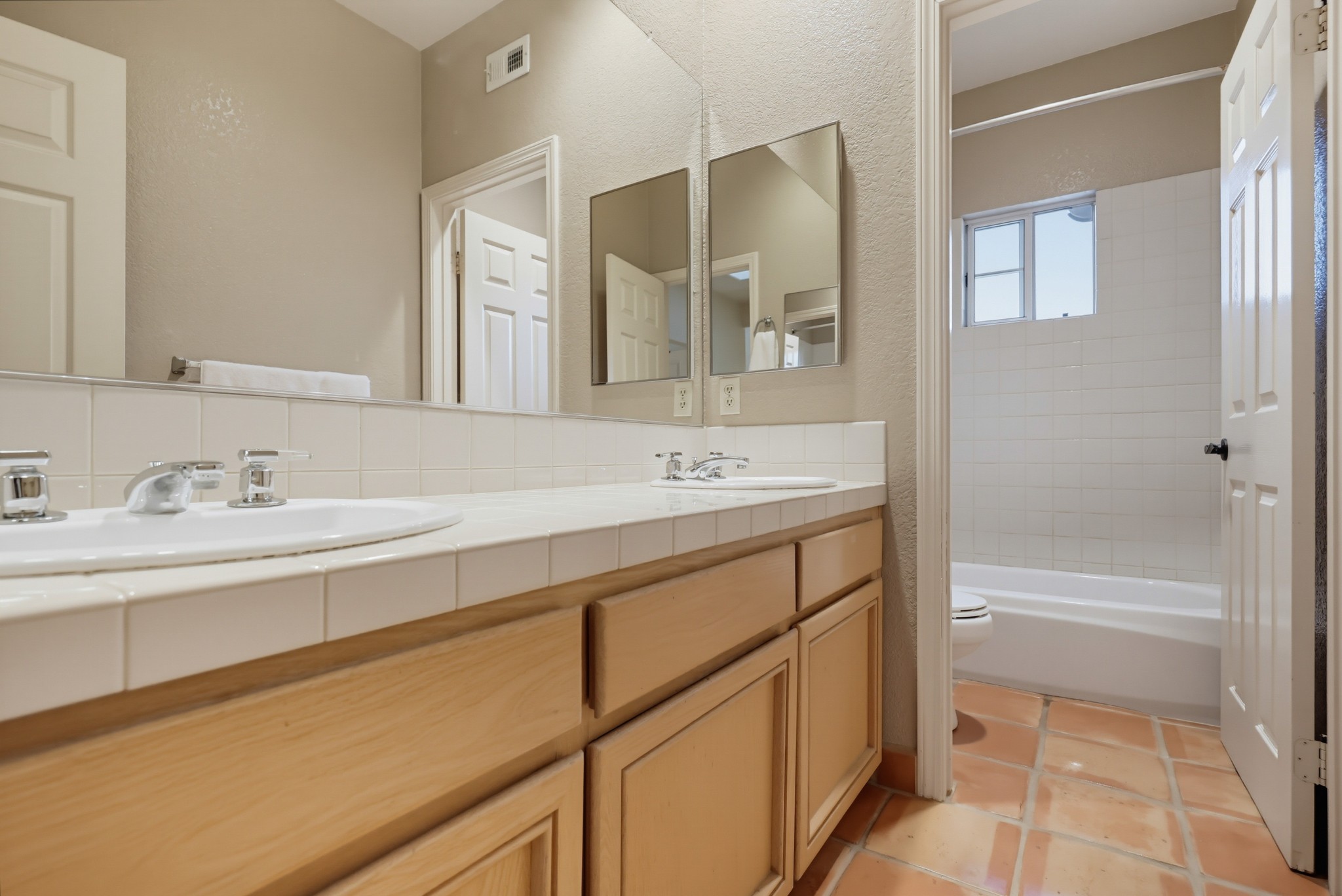 Virtual tour photo 102 of 154 for 14697 Hidden Wood Rd