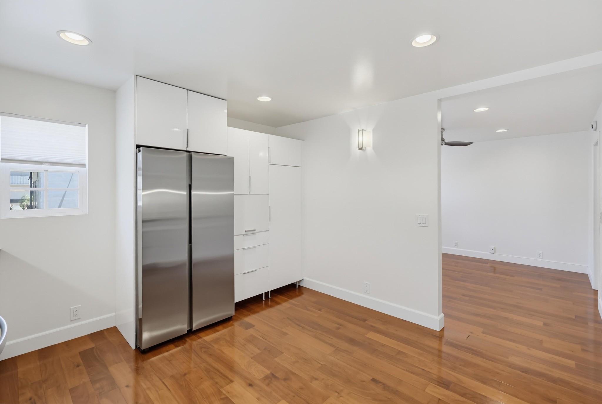 Virtual tour photo 19 of 35 for 1470 Rosecrans St #2