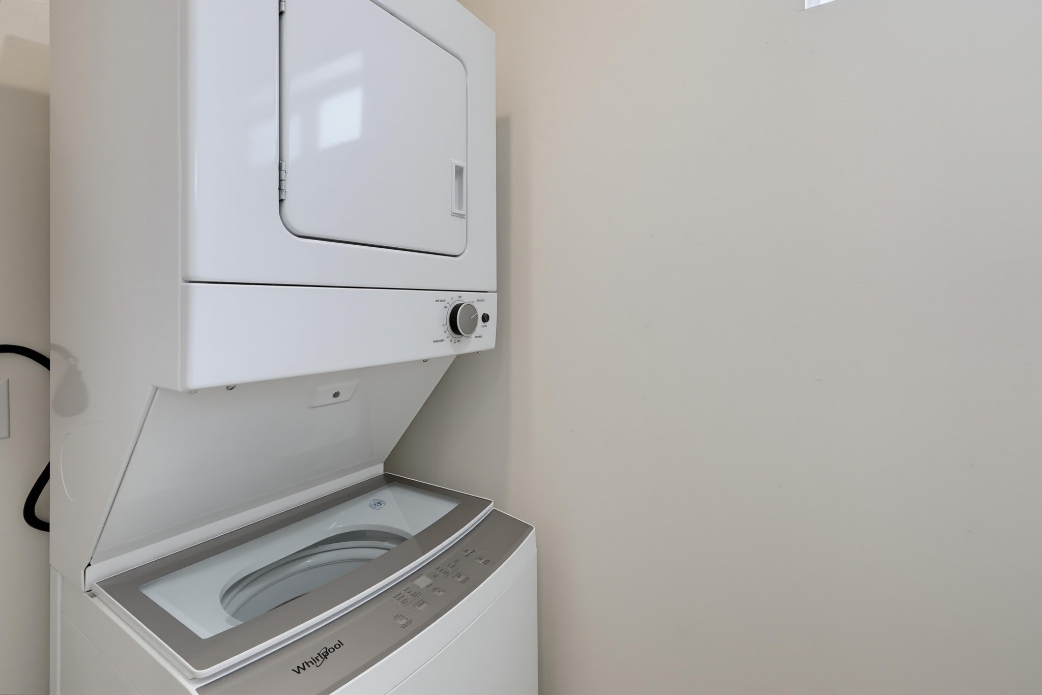 Virtual tour photo 26 of 35 for 1470 Rosecrans St #2
