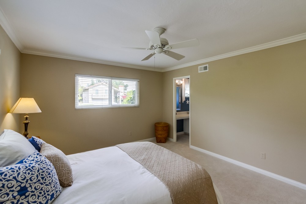Virtual tour photo 23 of 42 for 14736 Penasquitos Ct