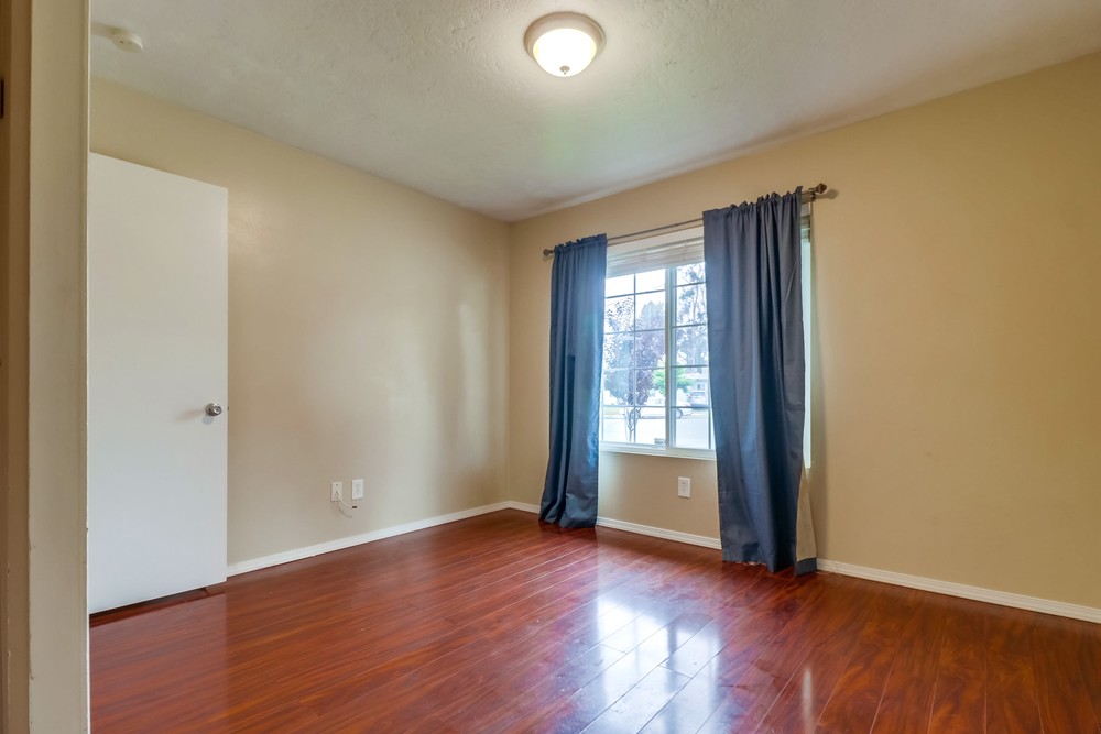 Virtual tour photo 27 of 32 for 1475 Shipley Ct
