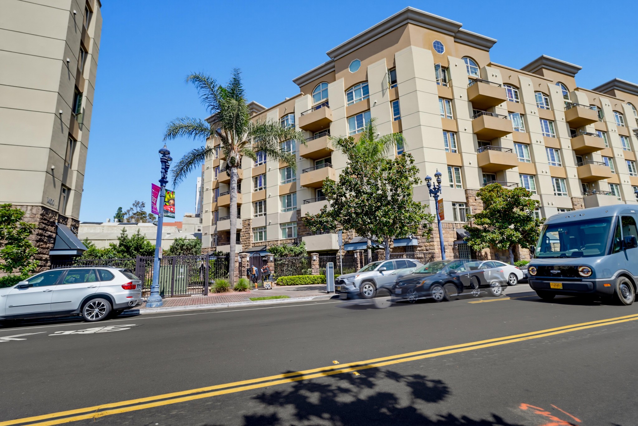 Virtual tour photo 1 of 42 for 1480 Broadway
