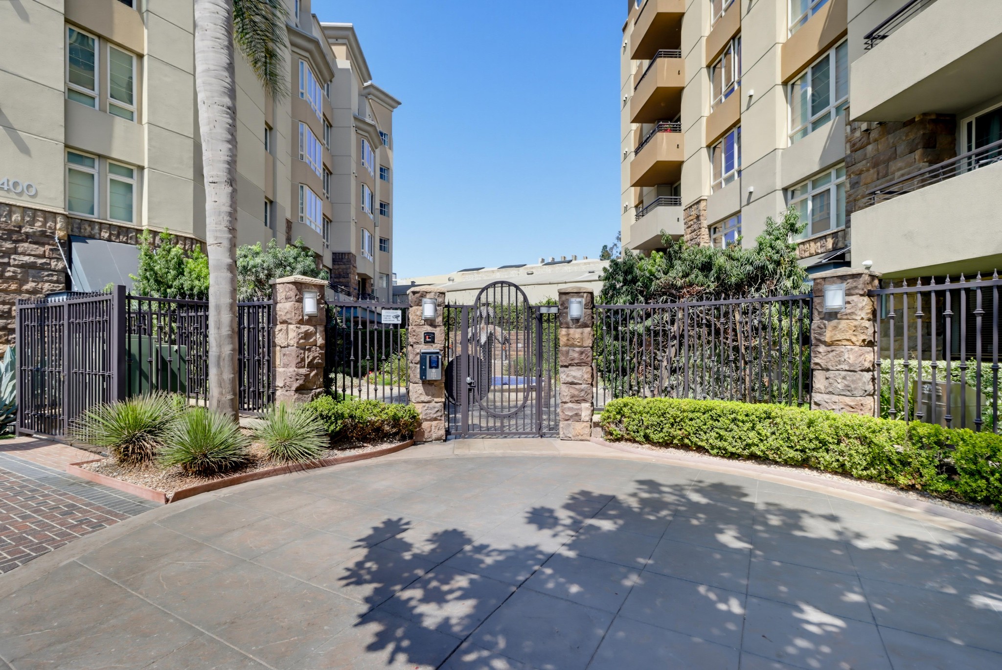 Virtual tour photo 4 of 42 for 1480 Broadway