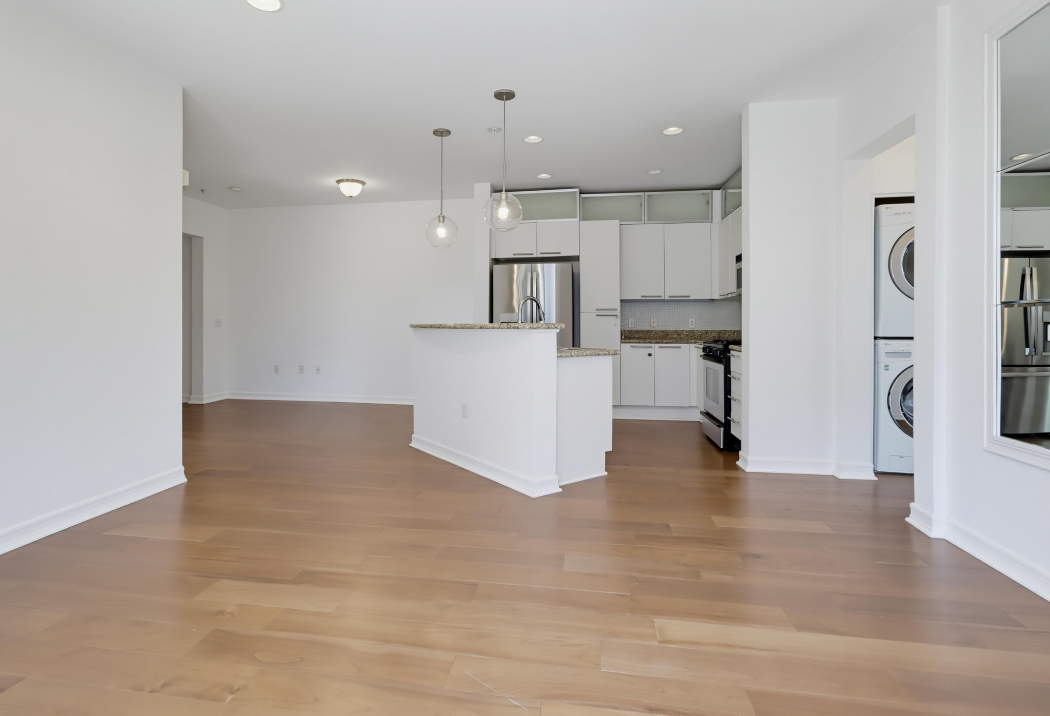 Virtual tour photo 14 of 42 for 1480 Broadway