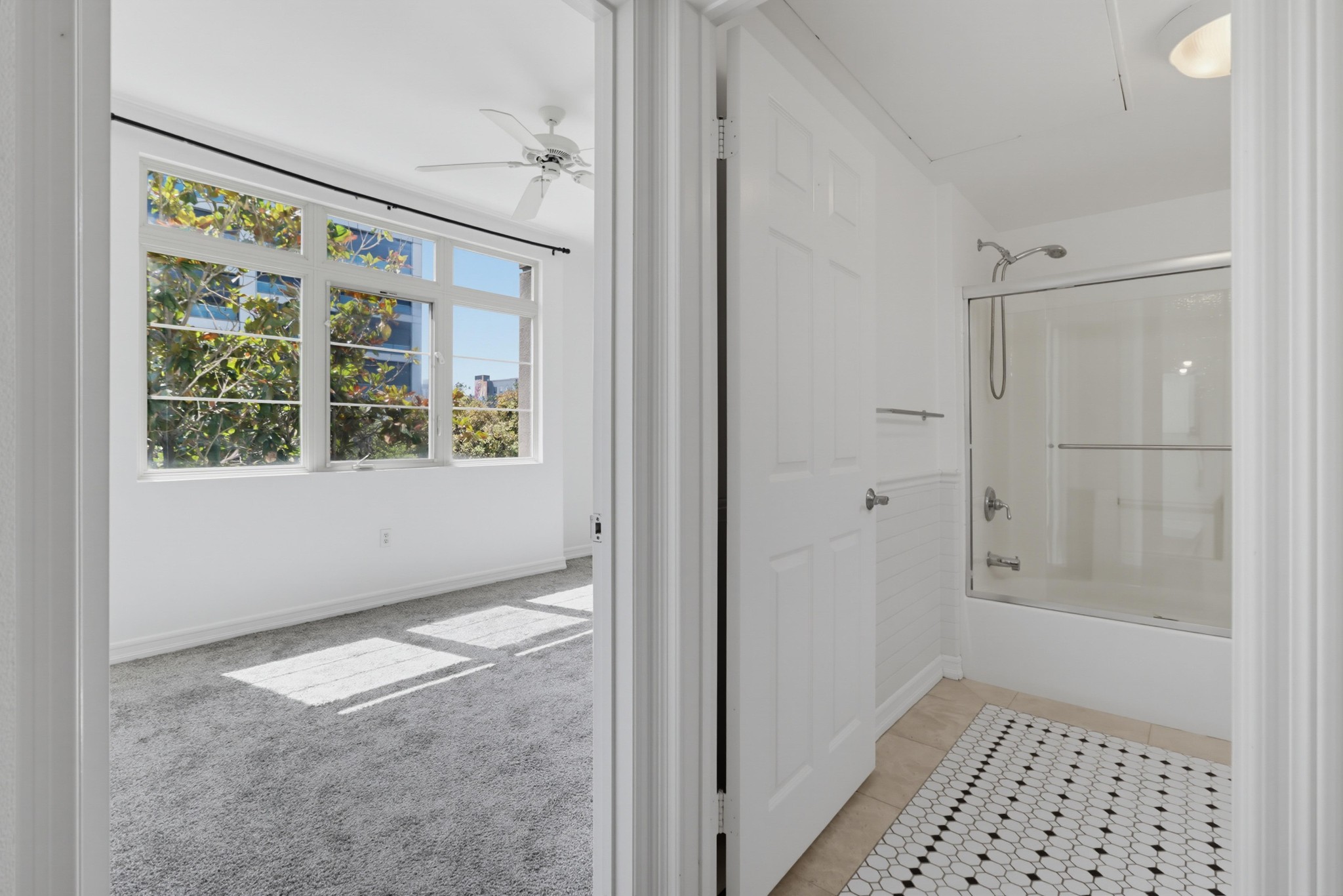 Virtual tour photo 18 of 42 for 1480 Broadway