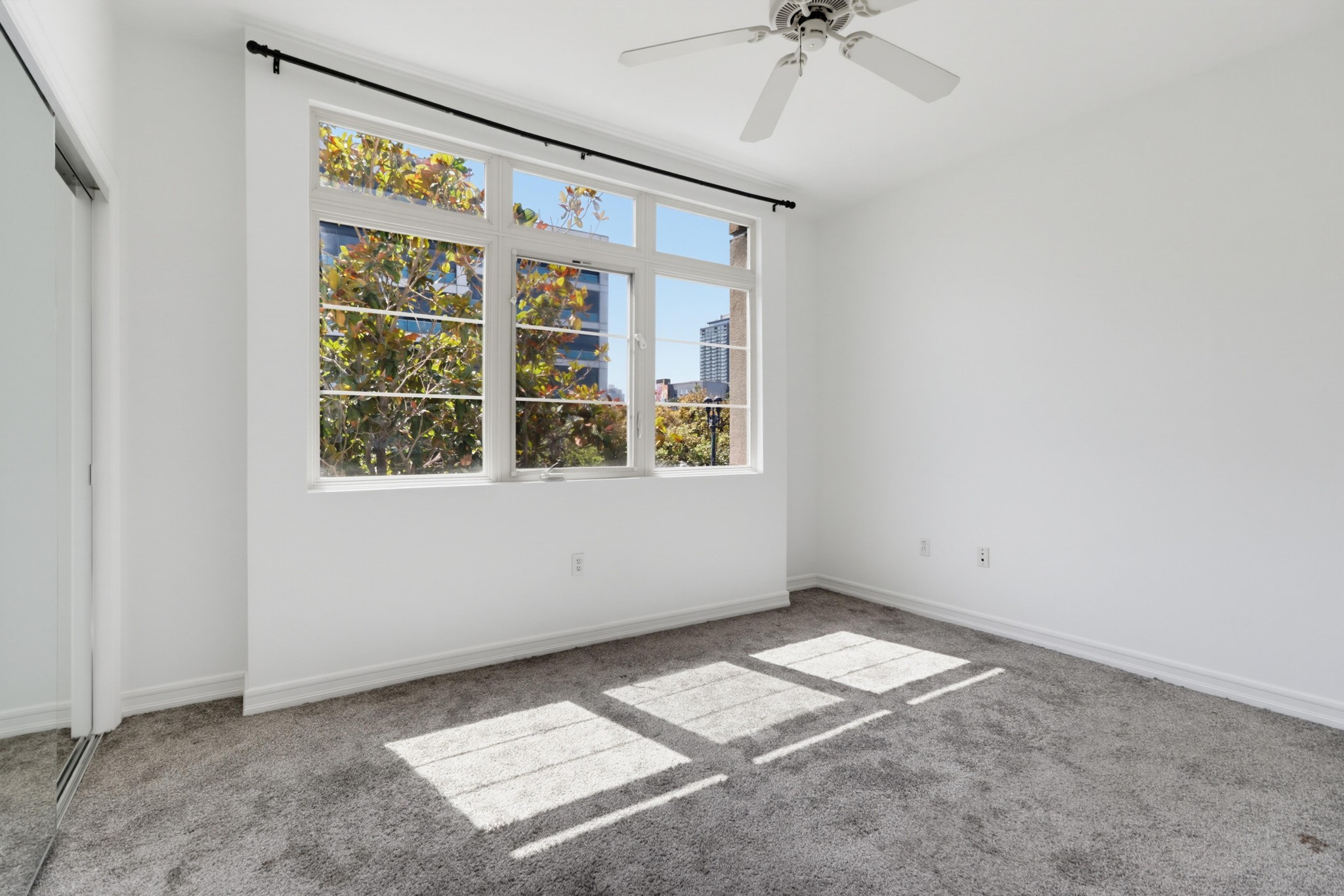 Virtual tour photo 21 of 42 for 1480 Broadway