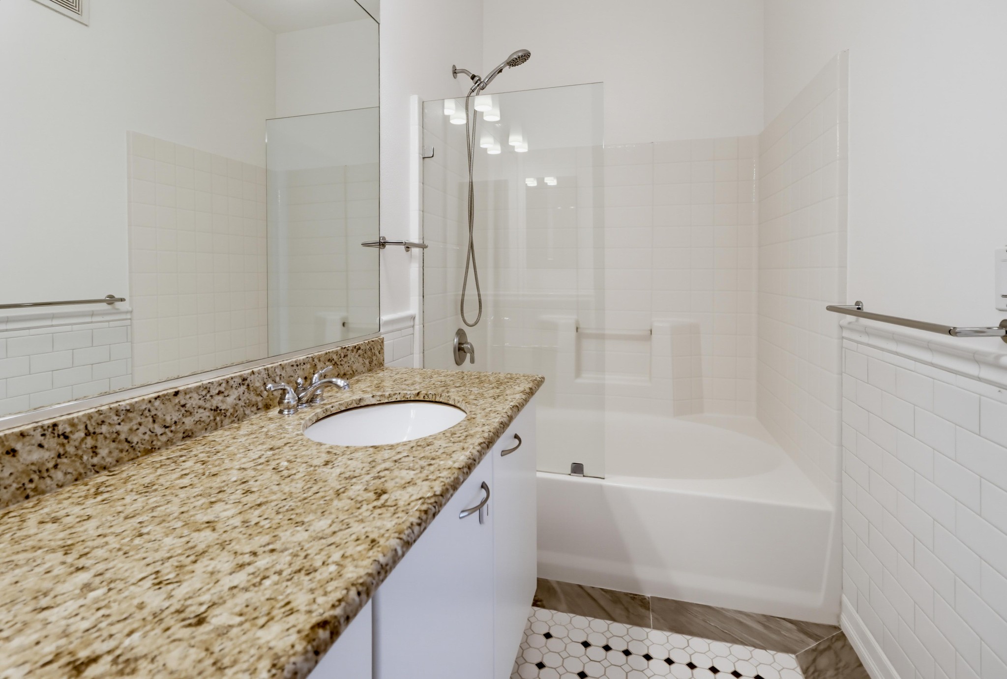 Virtual tour photo 33 of 42 for 1480 Broadway