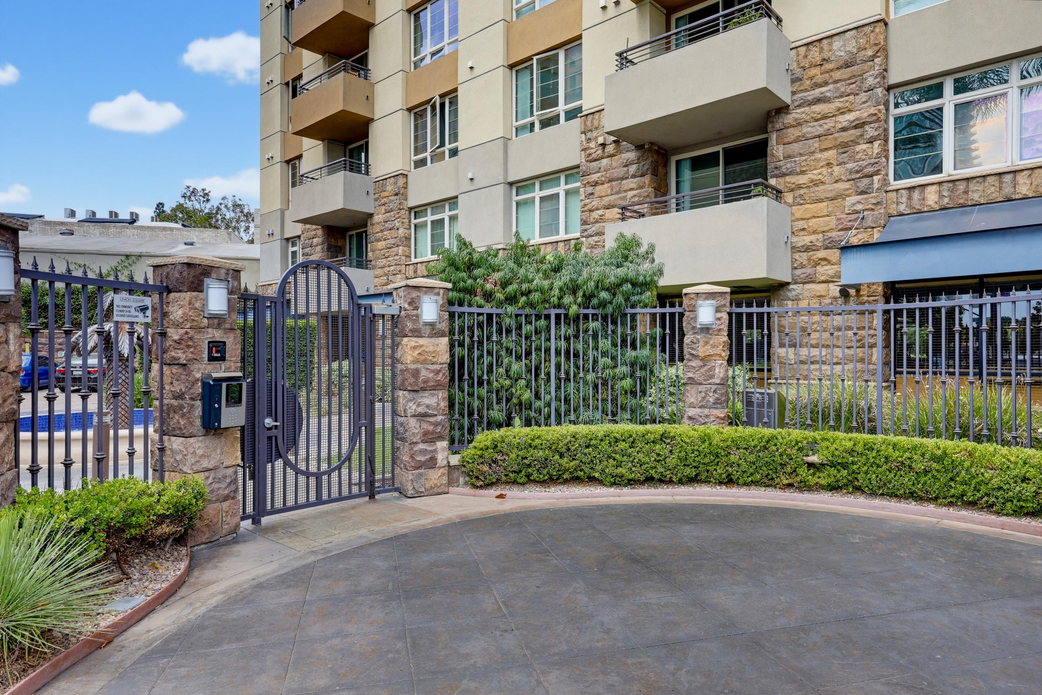 Virtual tour photo 5 of 50 for 1480 Broadway Unit 2420