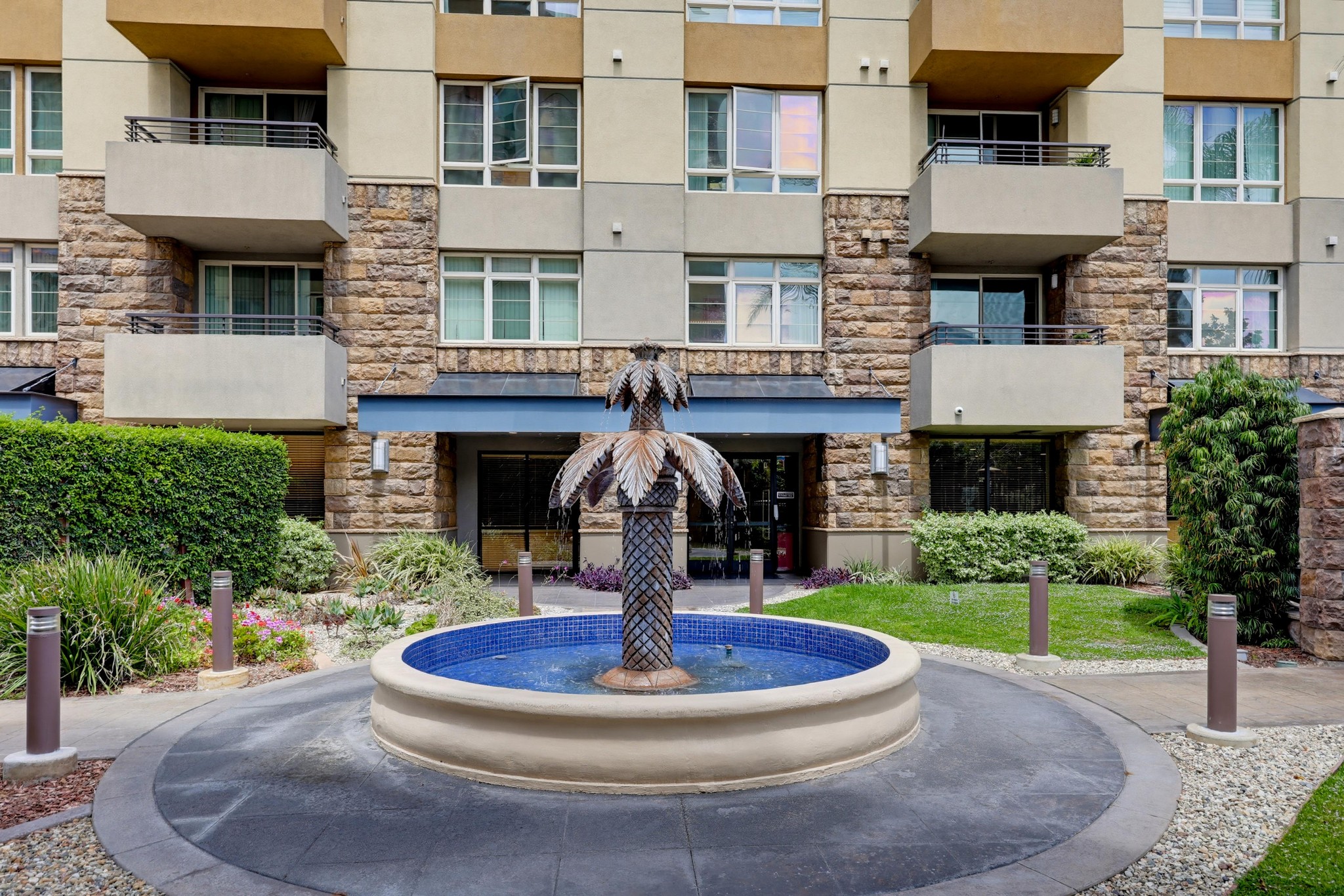 Virtual tour photo 8 of 50 for 1480 Broadway Unit 2420