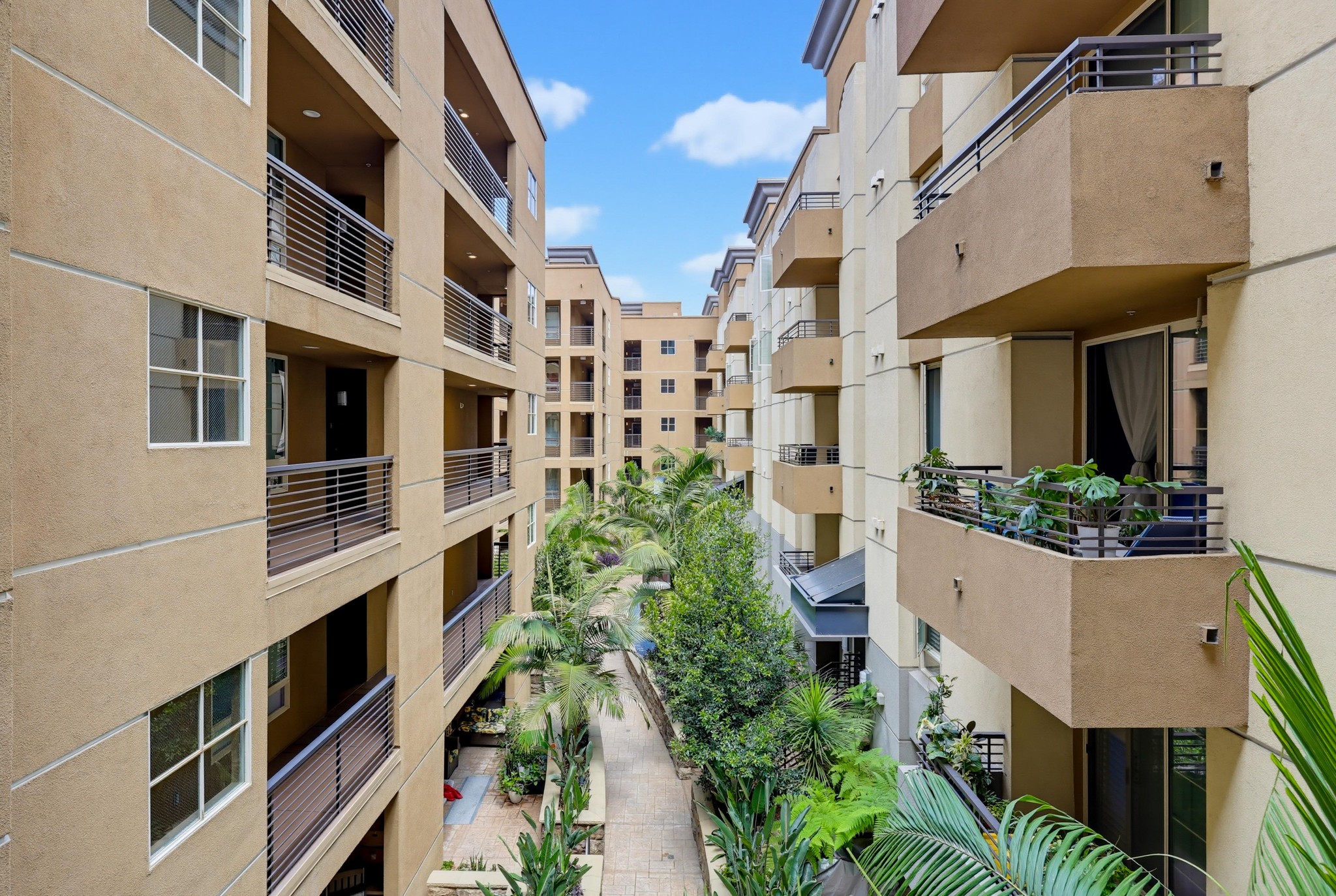 Virtual tour photo 10 of 50 for 1480 Broadway Unit 2420