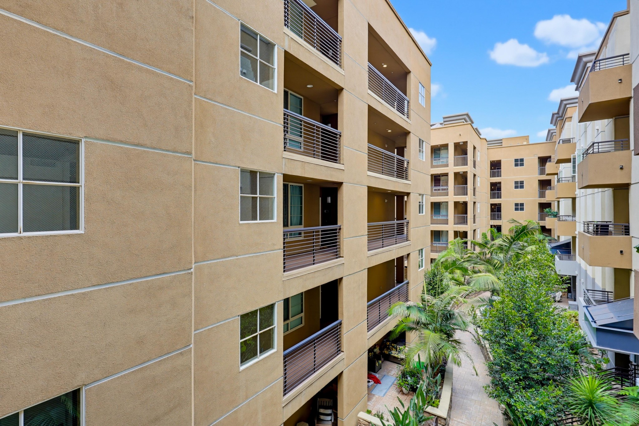 Virtual tour photo 11 of 50 for 1480 Broadway Unit 2420
