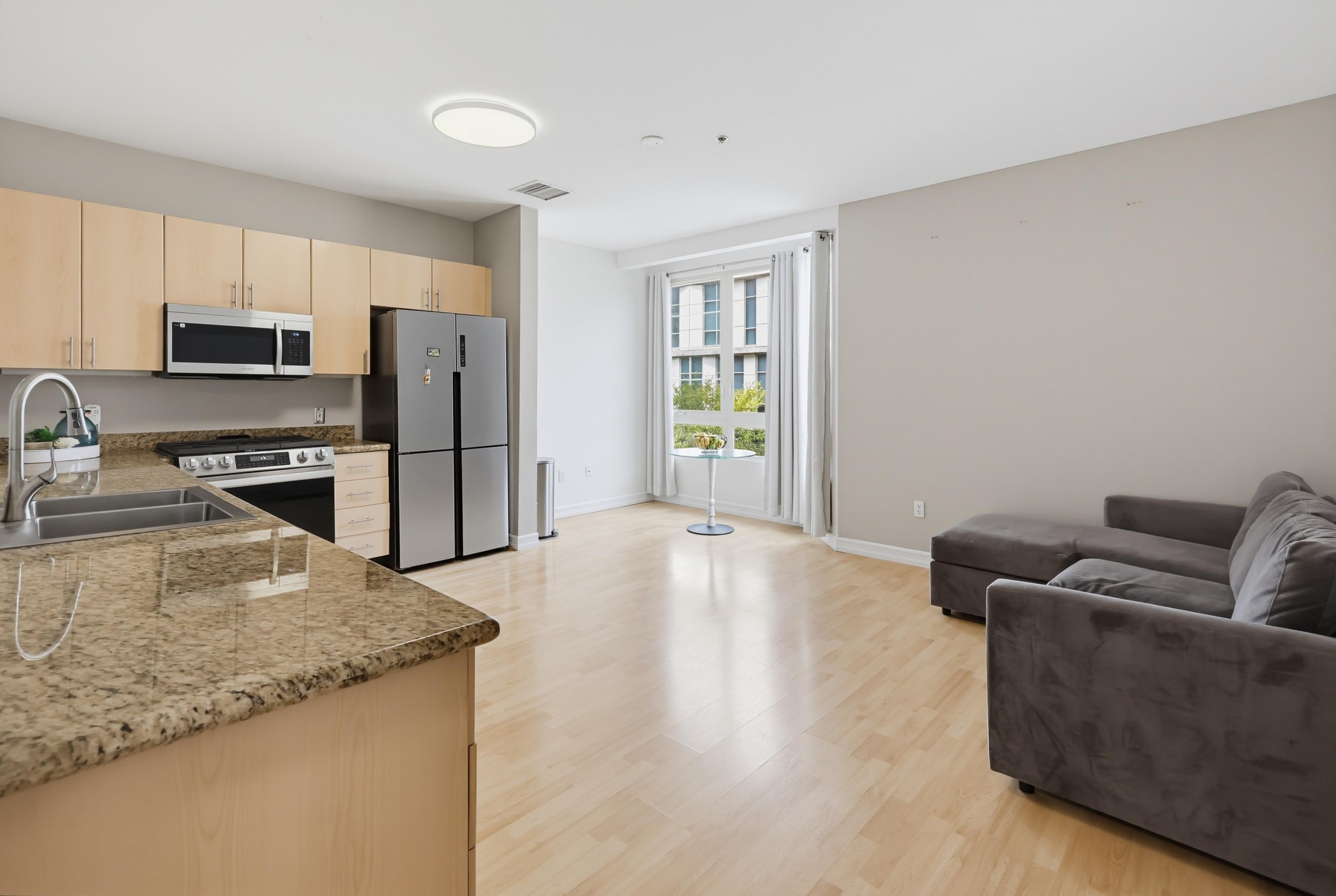 Virtual tour photo 18 of 50 for 1480 Broadway Unit 2420