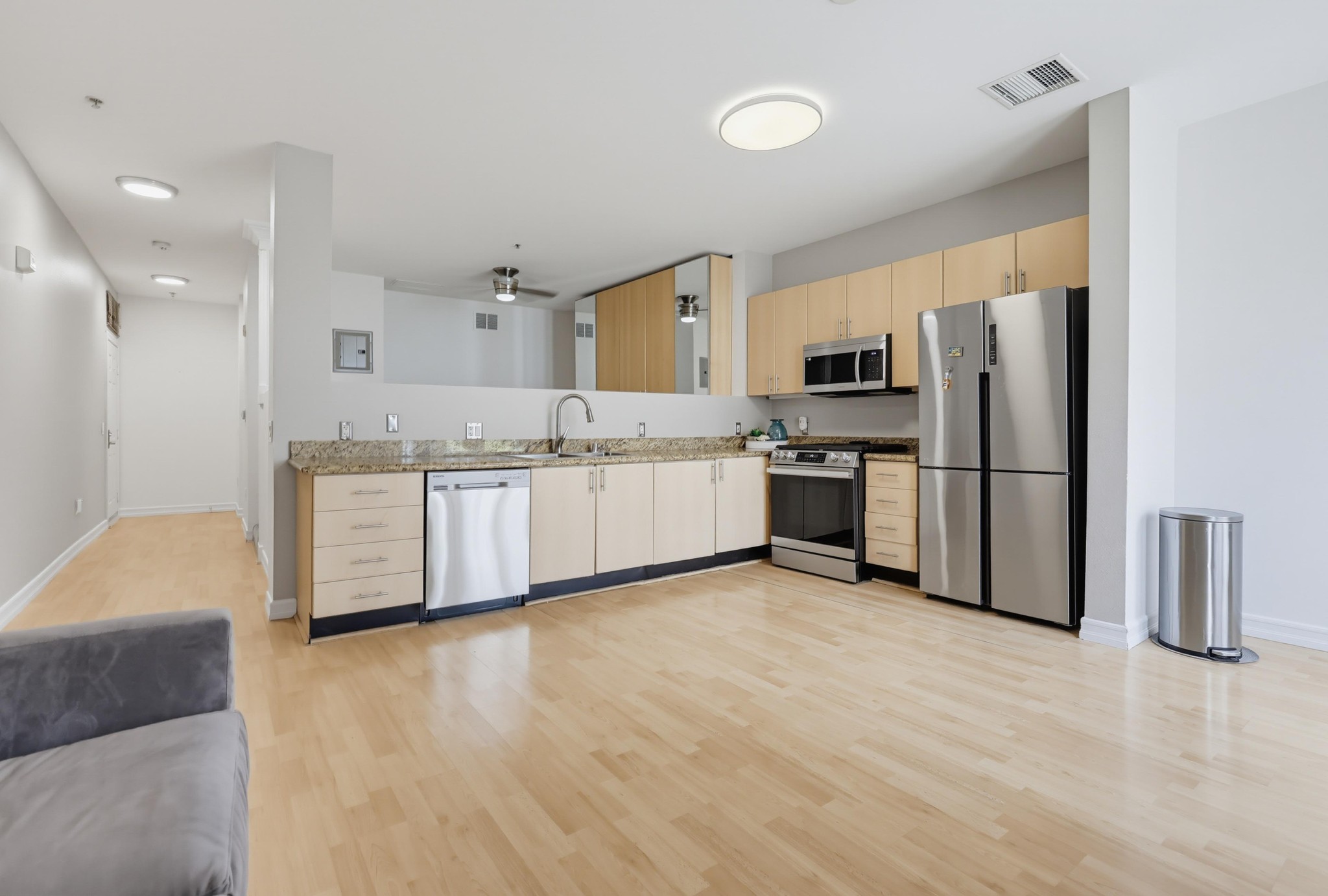 Virtual tour photo 23 of 50 for 1480 Broadway Unit 2420