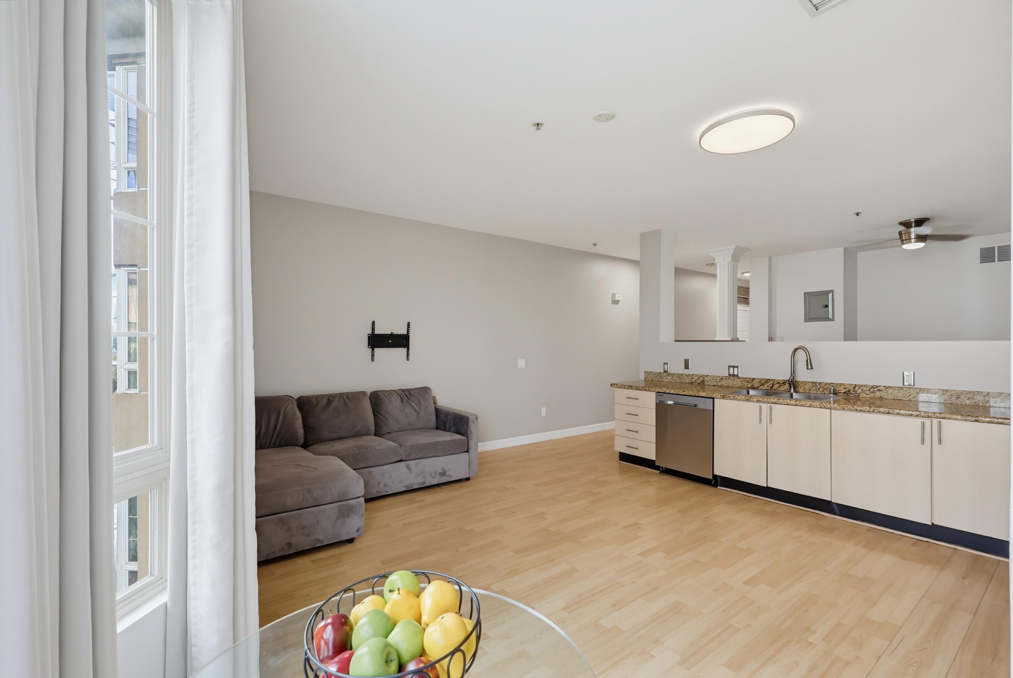 Virtual tour photo 27 of 50 for 1480 Broadway Unit 2420